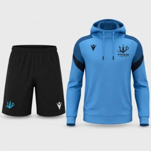 Kit rinnovo Titani Rugby U16–Seniores composto da felpa azzurra con cappuccio e inserti scuri e bermuda neri.