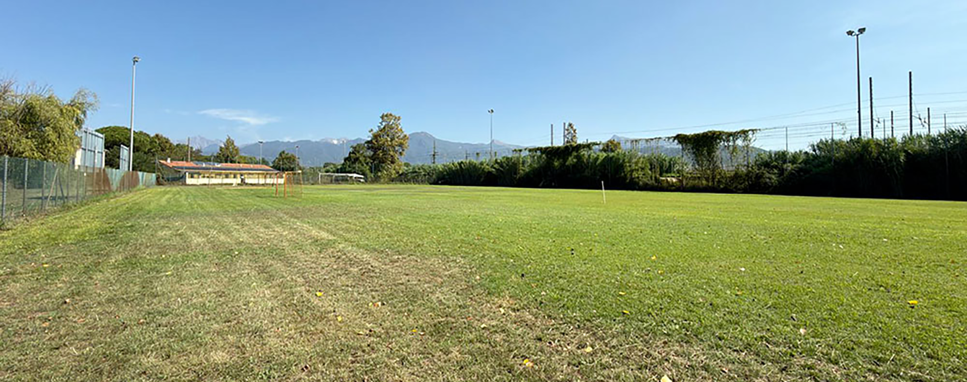 Campo Vigor Titani Rugby Viareggio – segreteria e ritiro shop